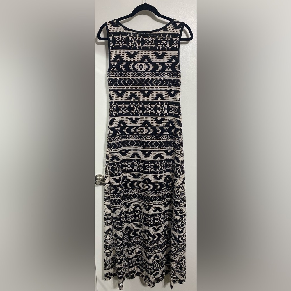 ECI Black and White Maxi Dress - Picture 2 of 4